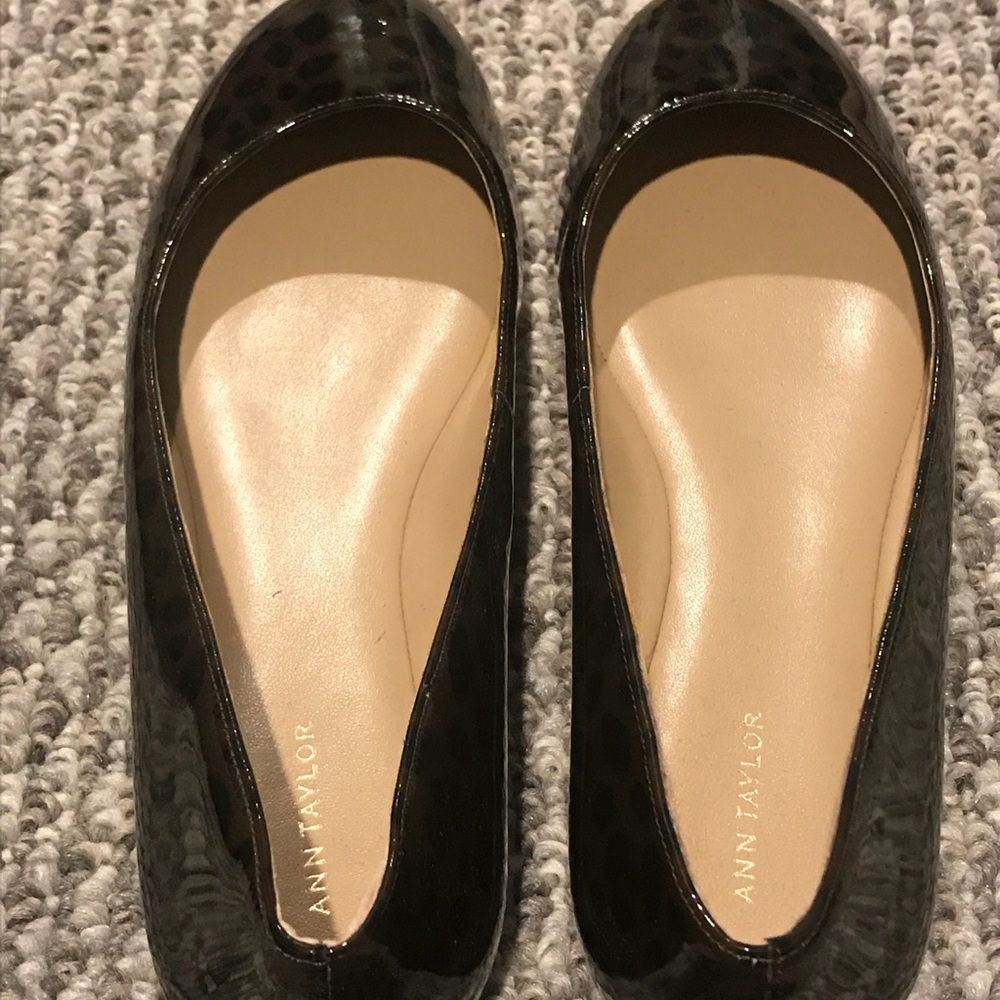 Patent leather leopard print flats